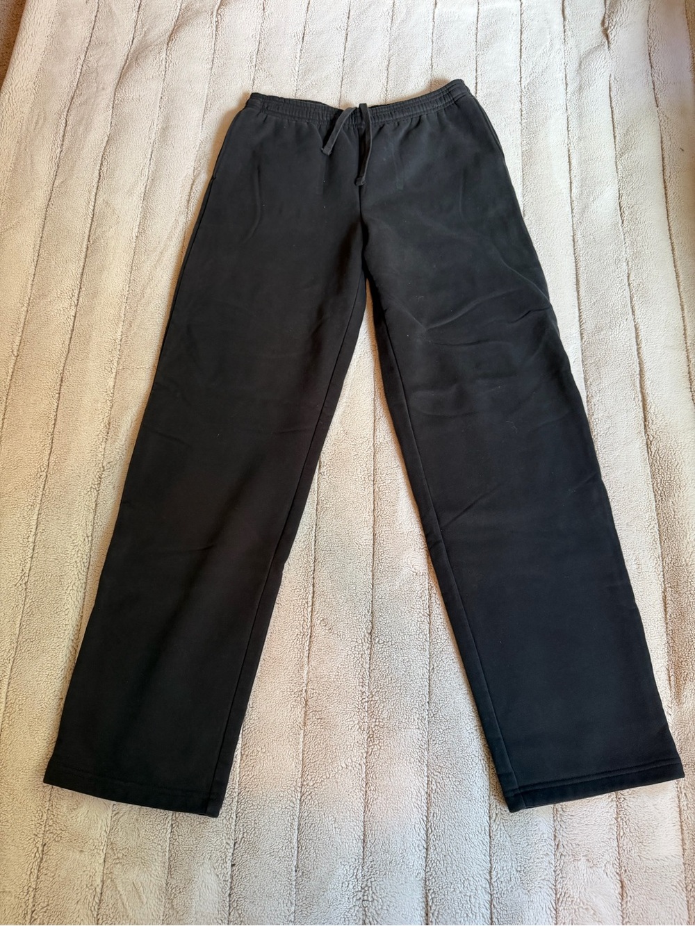🥳 *SALE* Vuori Restore Straight Leg Sweatpants, Washed Black, Size Small-Long